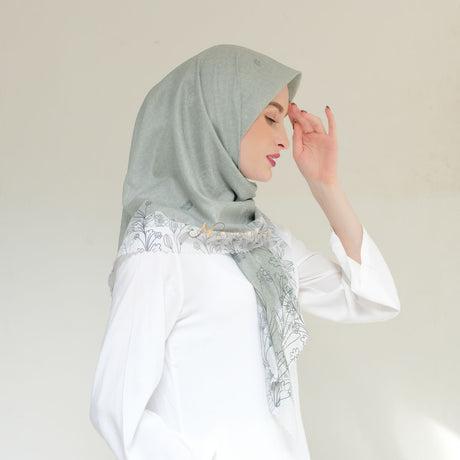 Nayanika Hijab Motif Saphire Premium Sage