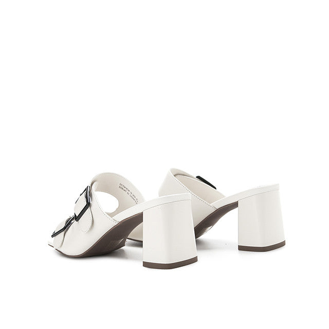 Marisa Ginna In Off White