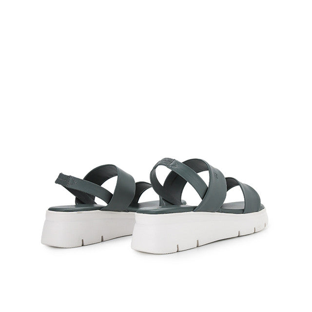 Nicky Holden In Green