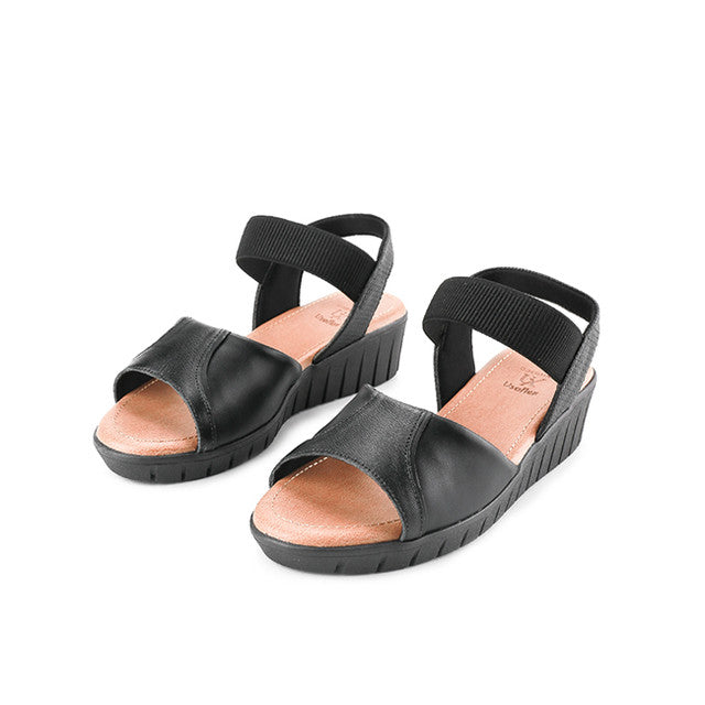 Niccola Genni In Black