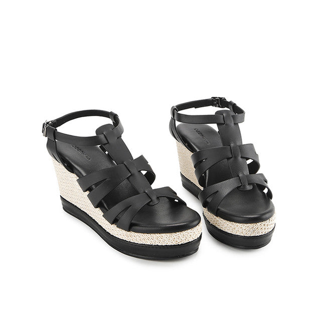 Margita Annie In Black