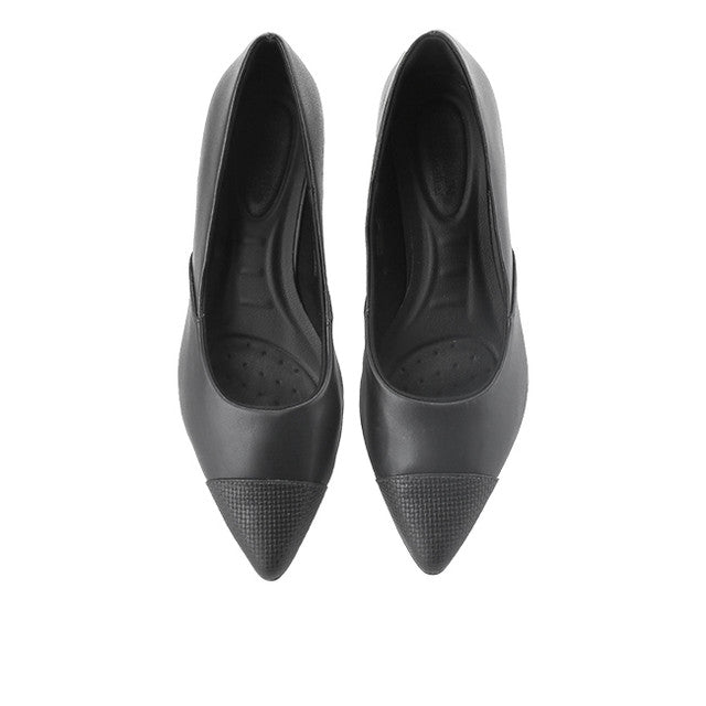 Bennie Gilma In Black