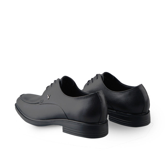 Playboy Shoes Pria Slip On Zerron Laces