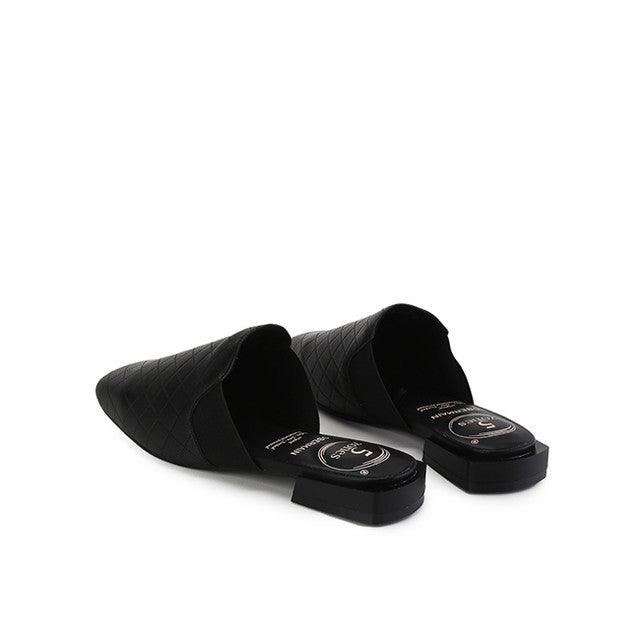 Jorie Gabrina In Black