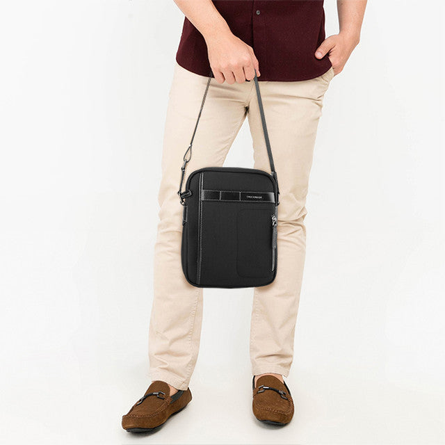 Ben Sling Bag In Black