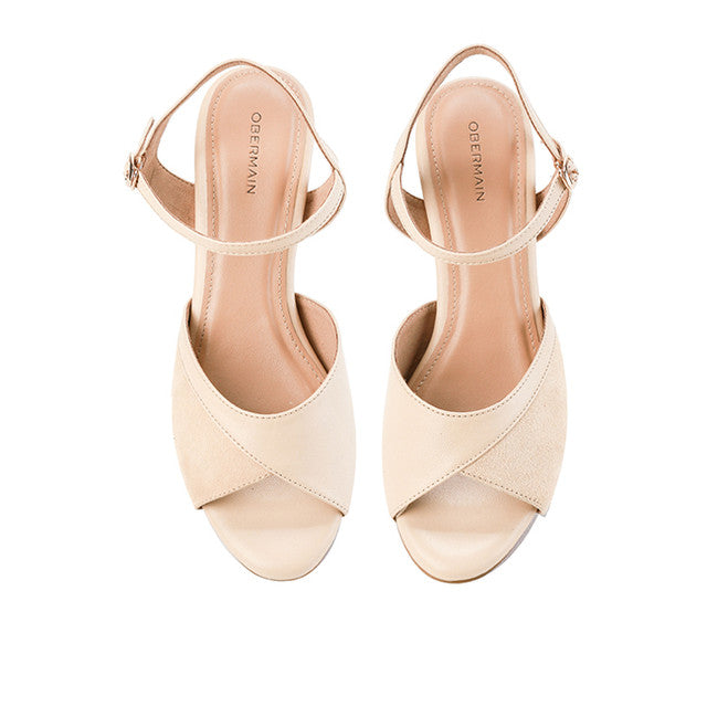 Obermain Footwear Wanita Nivia Dorian In Beige