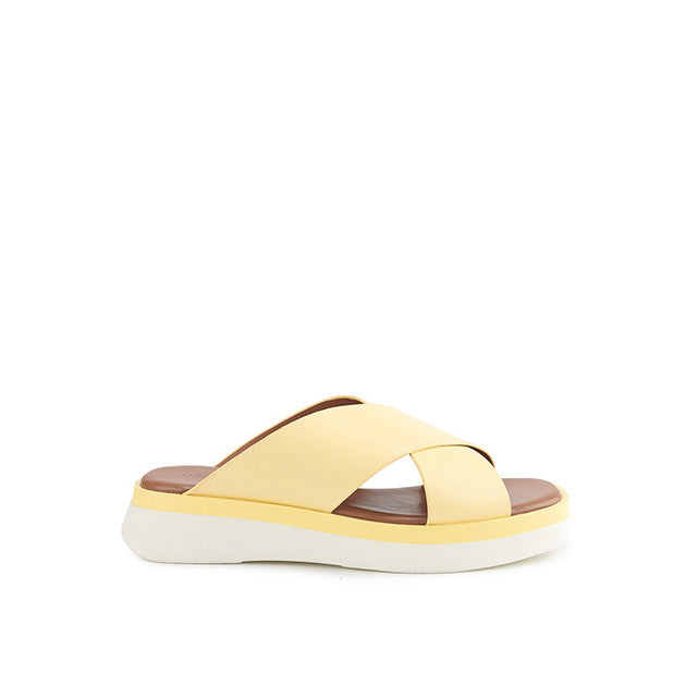 Marie Donah In Yellow