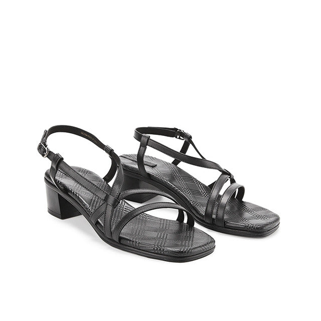 Matina Floda In Black