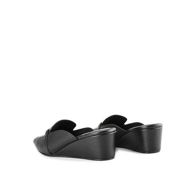 Beverly Hazel In Black