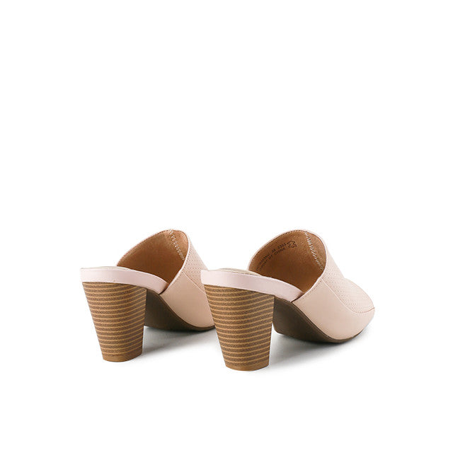 Pricilla Charis In Nude