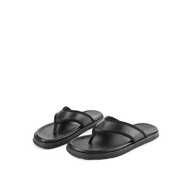 Fredy Kodis In Black