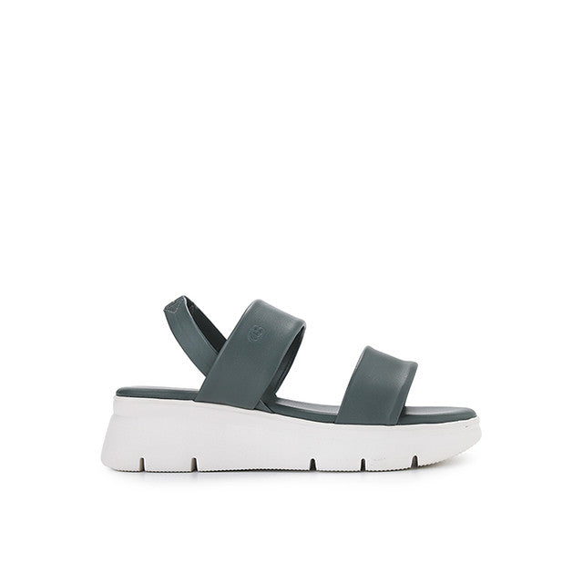 Nicky Holden In Green