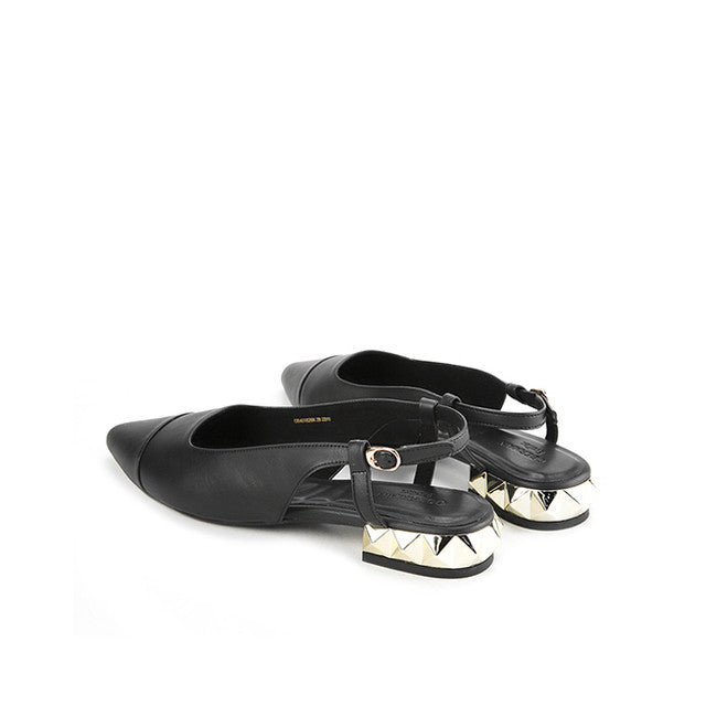 Grace Davin In Black