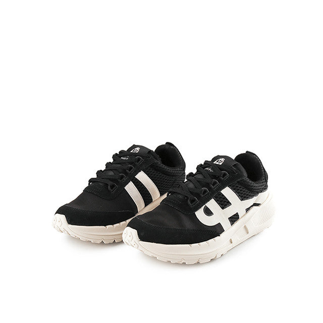 Hush Puppies Sepatu Wanita Sneakers Seventy8 Runner In Black