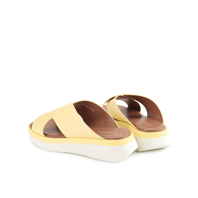 Marie Donah In Yellow