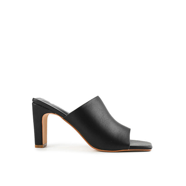 Playboy Sandal Wanita Heels Marienne In Black