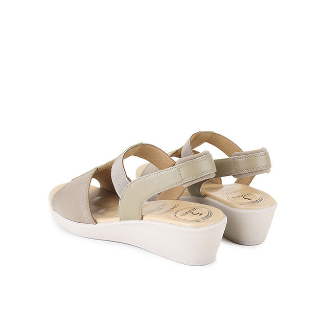 Macha Darcy In Taupe