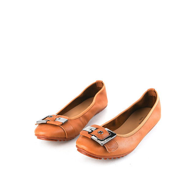 Geona Jeisy In Camel