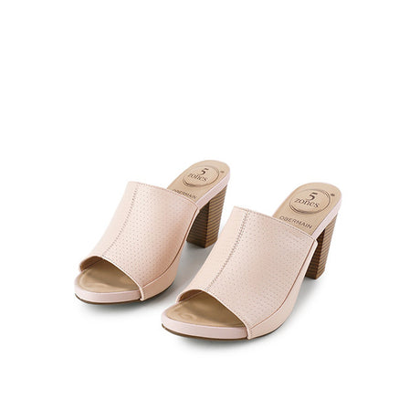 Pricilla Charis In Nude