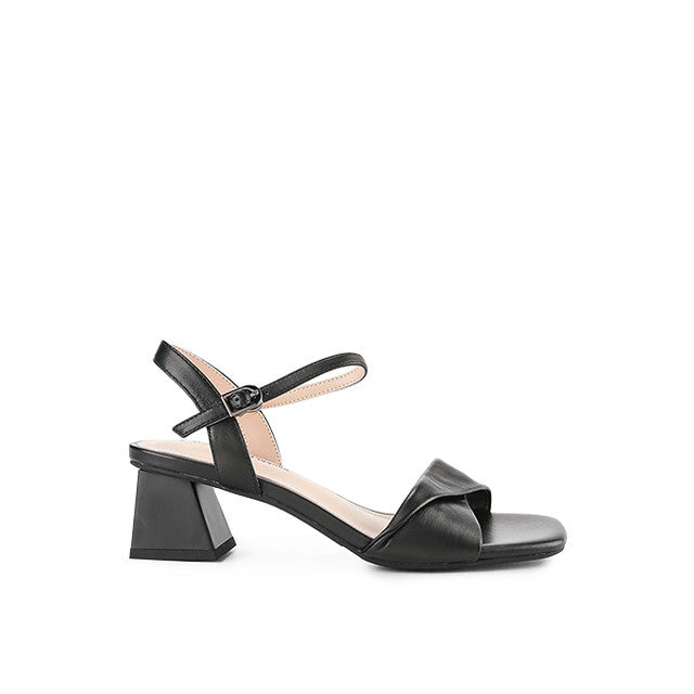 Hush Puppies Sandal Wanita Heels Yuriko In Black