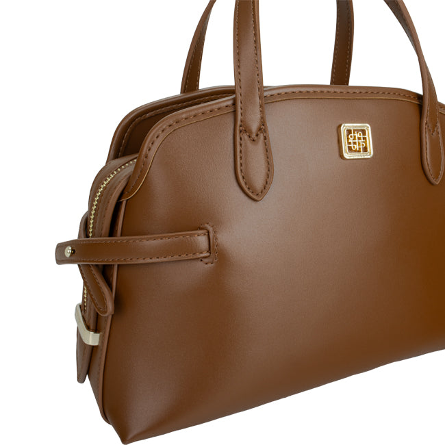 Elsie Satchel (S) In Camel