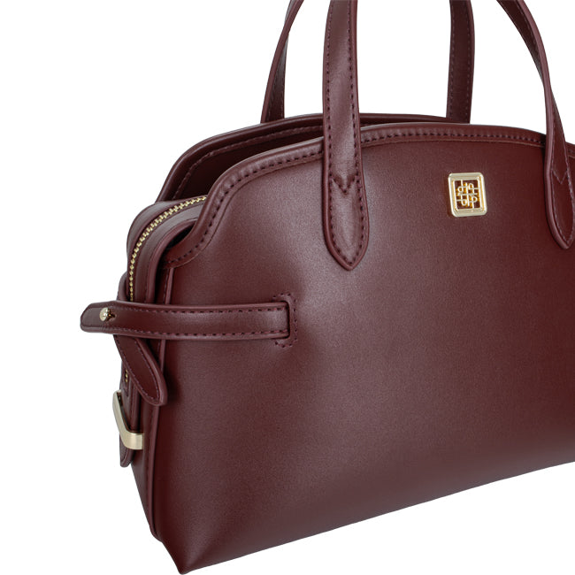 Elsie Satchel (S) In Wine