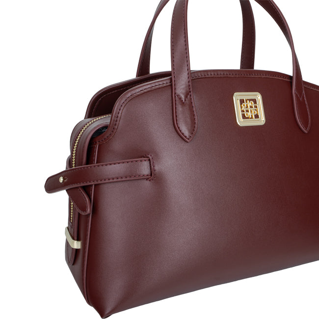 Elsie Satchel (M) In Wine