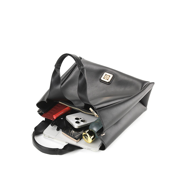 Everly Hobo (M) In Black