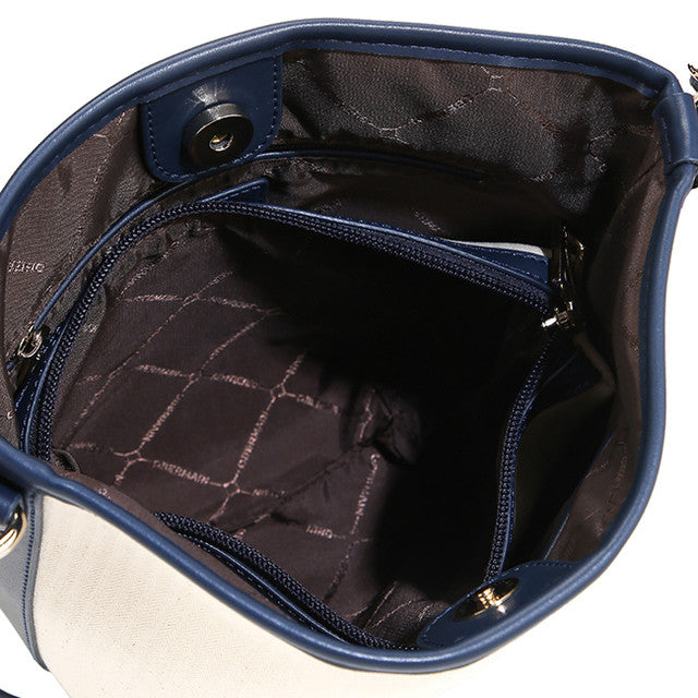 Zola Bucket Bag In Navy