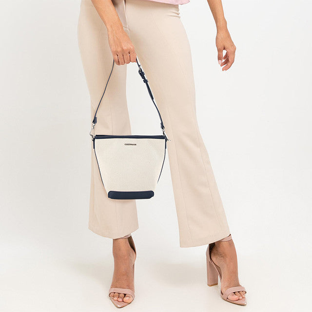 Zola Bucket Bag In Navy