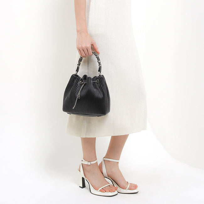 Obermain Tas Wanita Barrera Bucket Bag In Black