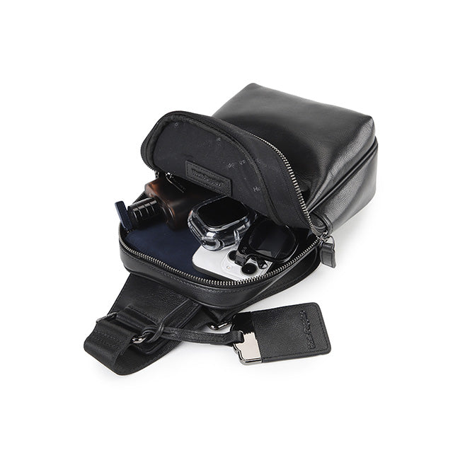Hush Puppies Men William Smith Chest Bag In Black