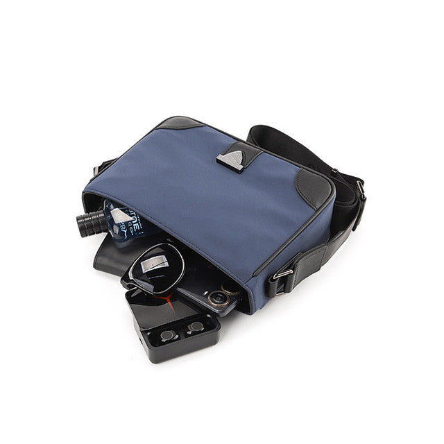 Hush Puppies Tas Pria Philbert Messenger Bag In Navy