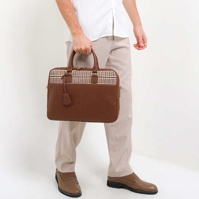 Teddy Document Bag In Brown