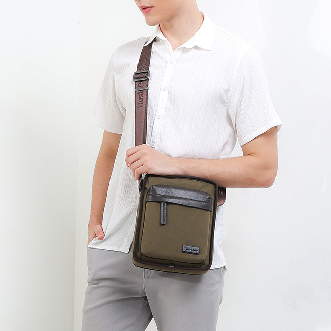 Tayton Sling Bag In Khaki