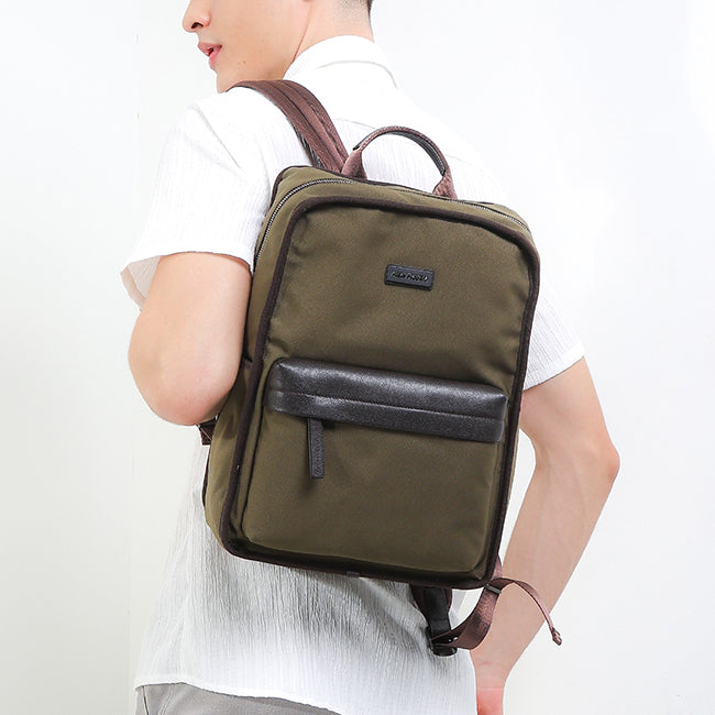 Tayton Backpack In Khaki
