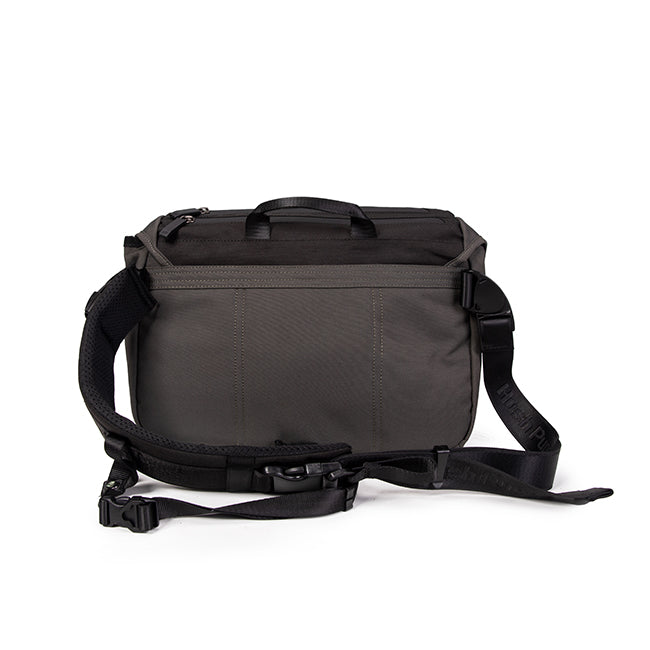 Hush Puppies Tas Pria Porter Messenger Bag In Grey