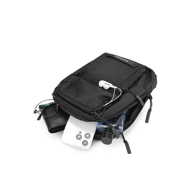 Hush Puppies Tas Pria Zayn Chest Bag In Black