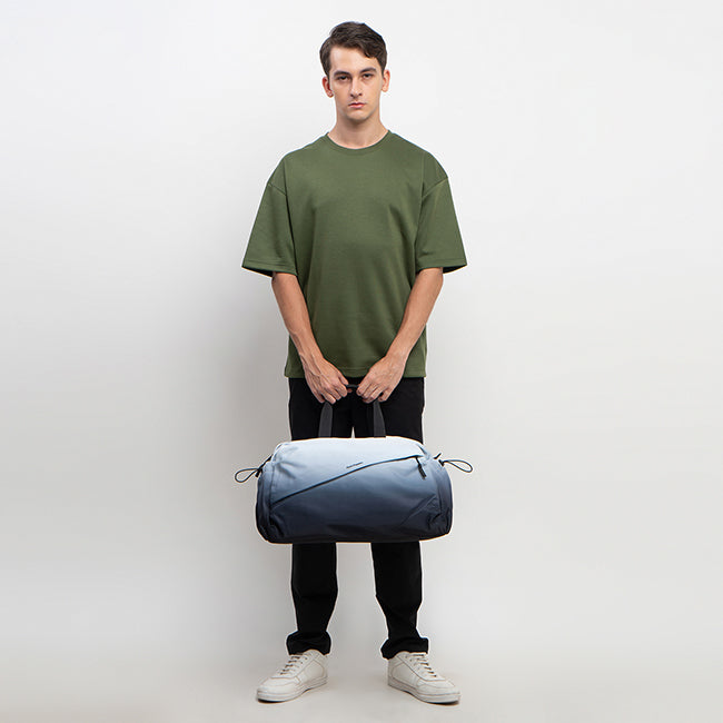 Hush Puppies Unisex Eclipse Duffle Bag In Navy