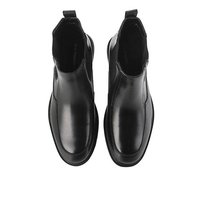 Alpha Chelsea Boots In Black