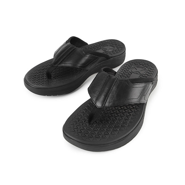 Hush Puppies Men Sandals Activate Toepost In Bold Black Leather