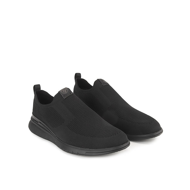 Advance Knit Slip On In Bold Black Knit