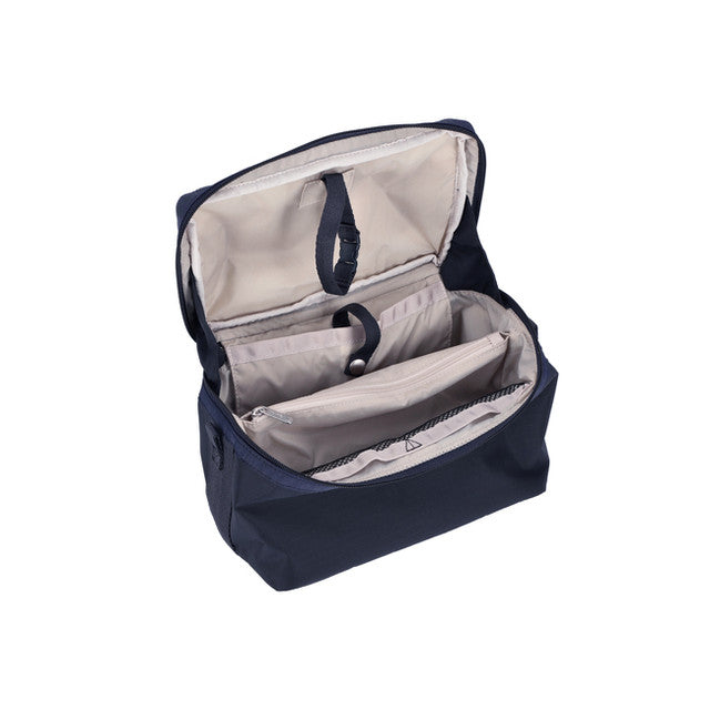 Train Case In Deep Sea Blue