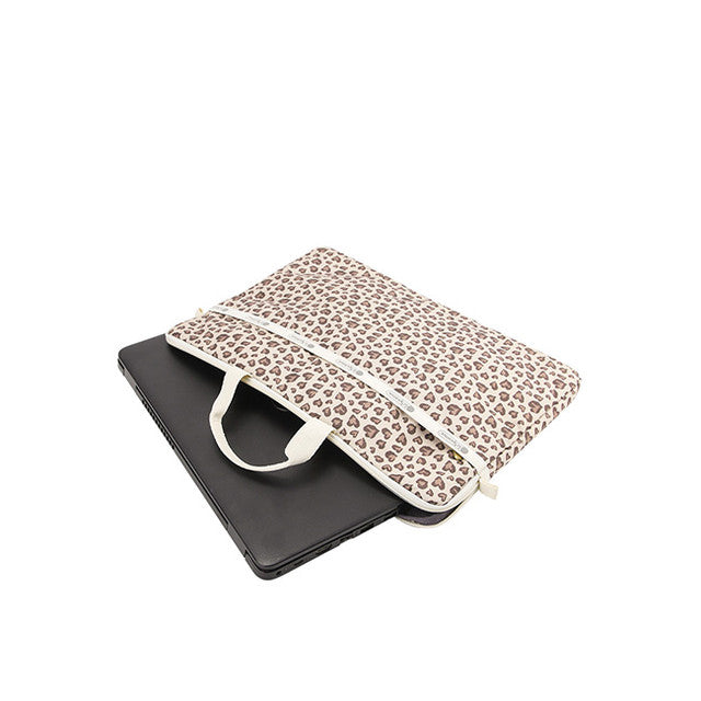 Th Laptop Case 15 In Latte Heart Leopard