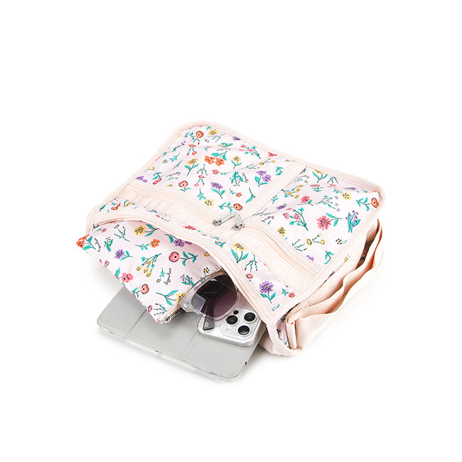 Deluxe Everyday Bag In Tossed Wildflowers