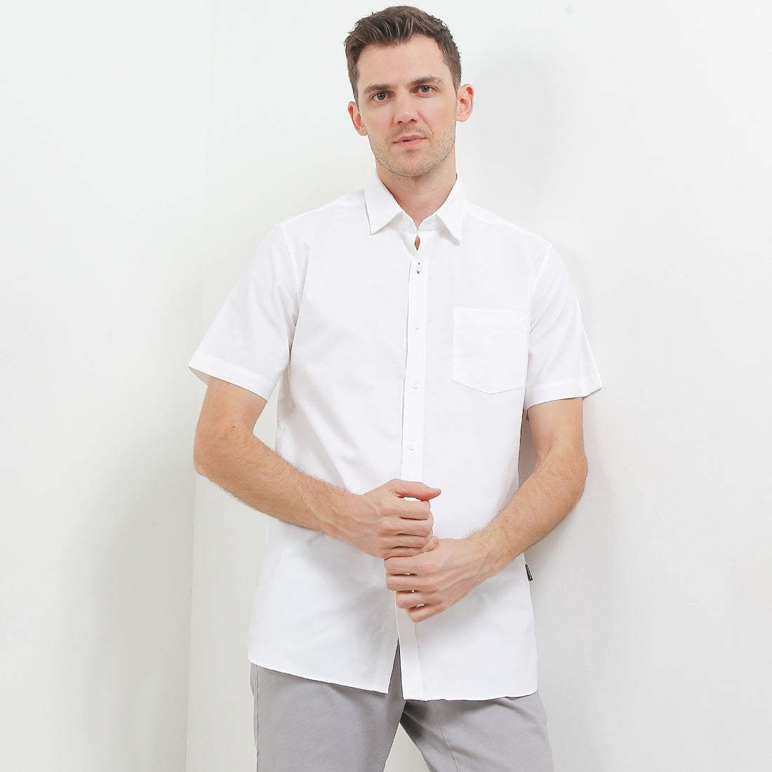 Hush Puppies Pakaian Pria Shirt 955 Reef In White