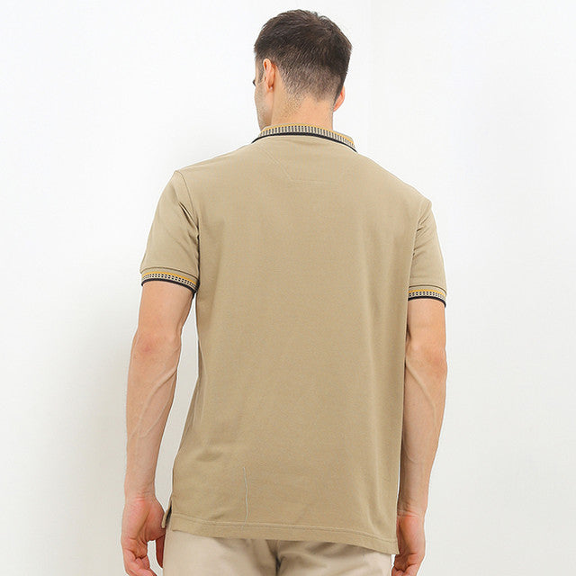 Mael In Khaki