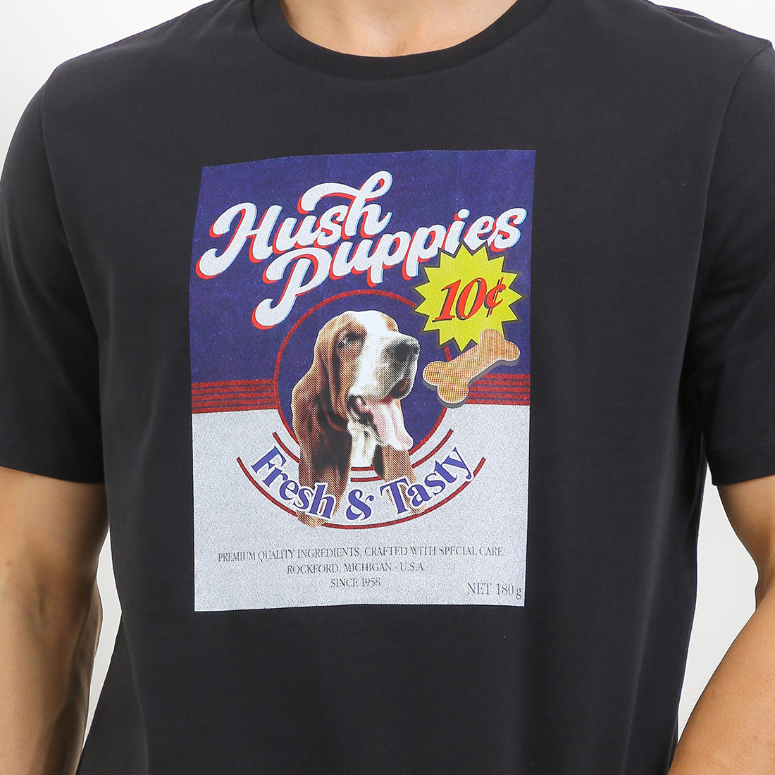 Hush Puppies Pakaian Pria T Shirt 90S Biscuit In Black