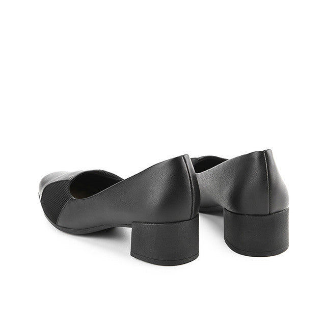 Amanda Soul In Black