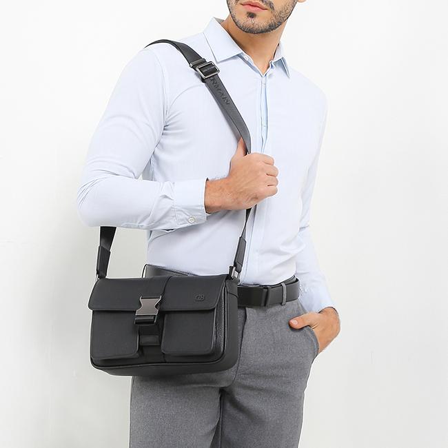 Obermain Tas Pria Bobby Messenger Bag-L In Black